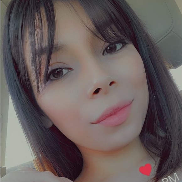 Meet your Posher, Clarissa - Picture 1 of 1